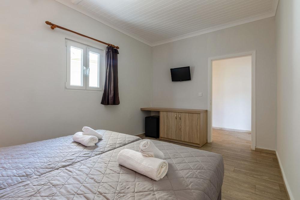 Arkadianos Aparthotel Agios Sostis  외부 사진