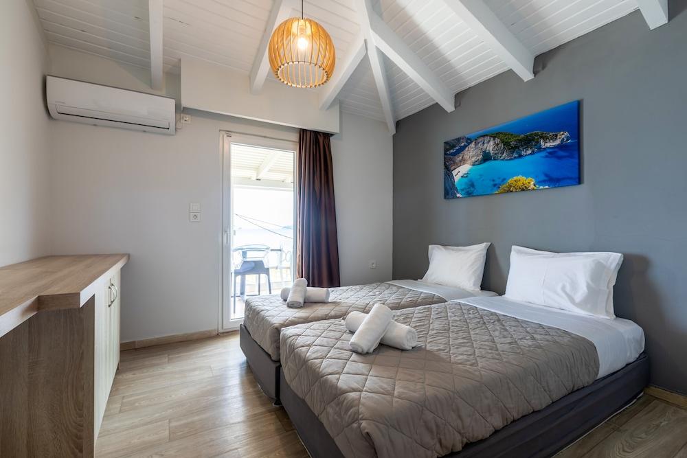Arkadianos Aparthotel Agios Sostis  외부 사진