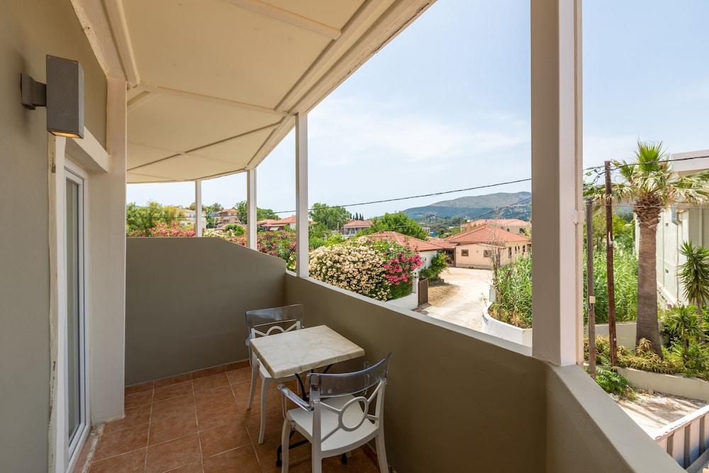 Arkadianos Aparthotel Agios Sostis  외부 사진