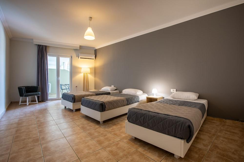 Arkadianos Aparthotel Agios Sostis  외부 사진