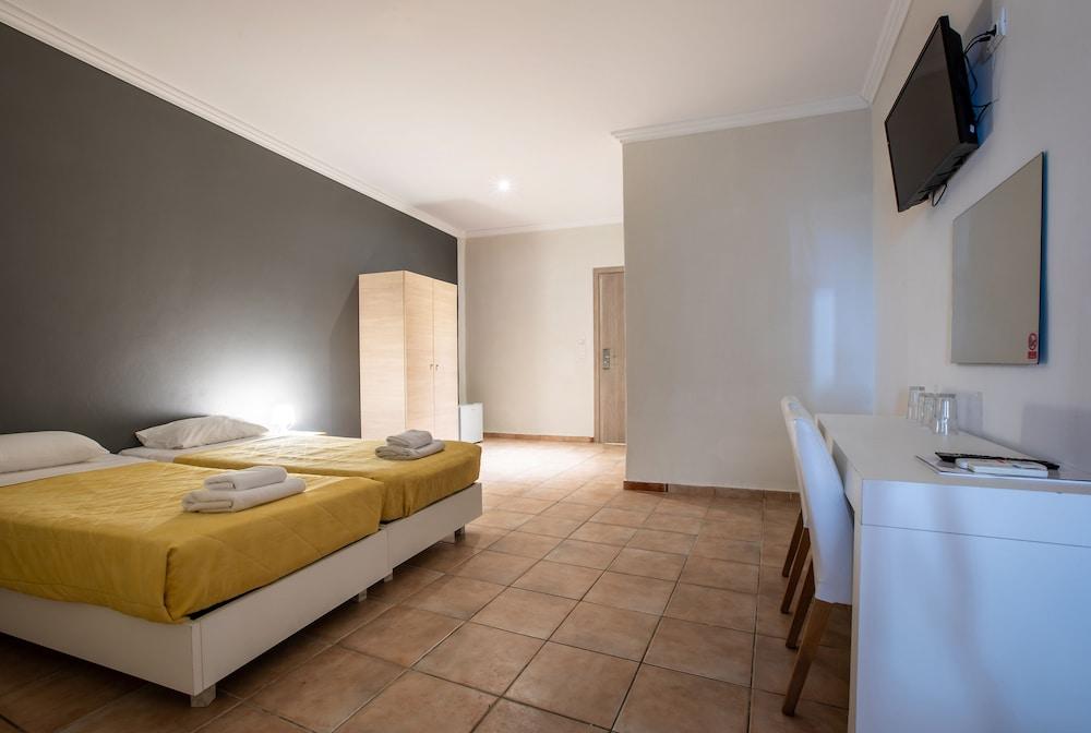 Arkadianos Aparthotel Agios Sostis  외부 사진